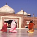 La valise à préparer pour un voyage en Inde