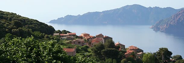 Quelle est la meilleure période pour faire du camping en Corse ?