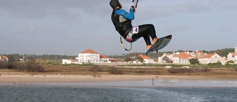 Des étapes essentielles pour apprendre le kitesurf