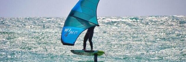 Wingfoil Fone : Strike la différence avec les autres ailes de surf foil