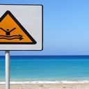 Éviter les dangers de la mer et de la plage pour des vacances réussies